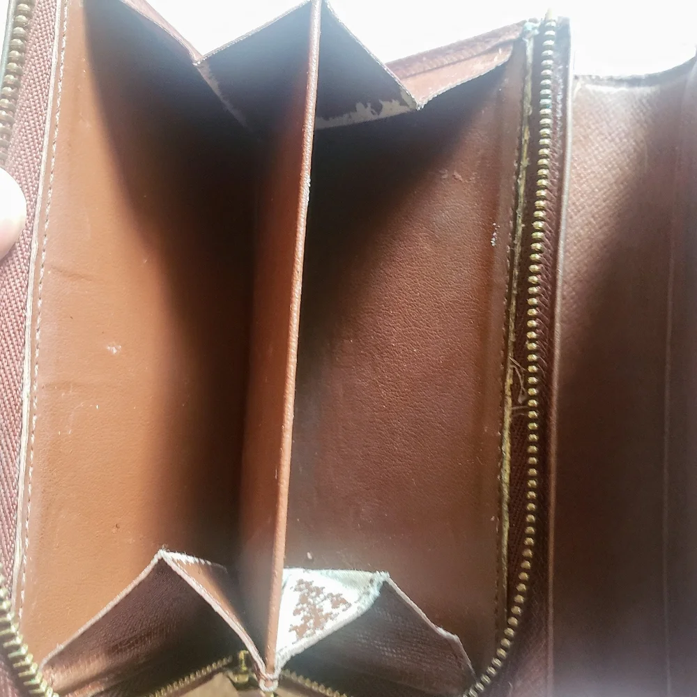 Louis Vuitton Monogram Bifold Wallet with COA - Picture 6 of 16